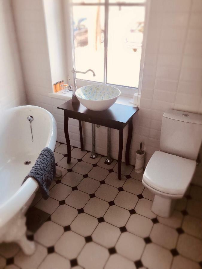 Villa Kertelhof Guesthouse Kardla Luaran gambar